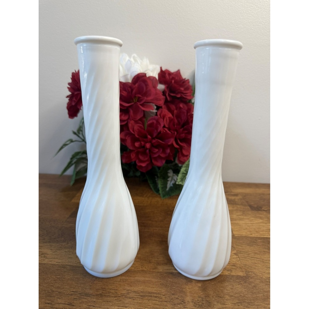 Vintage Hoosier Glass Milk Glass Swirl Bud Vases White Wedding Decor‎ MCM Retro